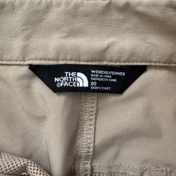 North Face Women’s Paramount Convertible Pants Sz 00 Beige Khaki Zip Off Roll Up - Picture 3 of 7